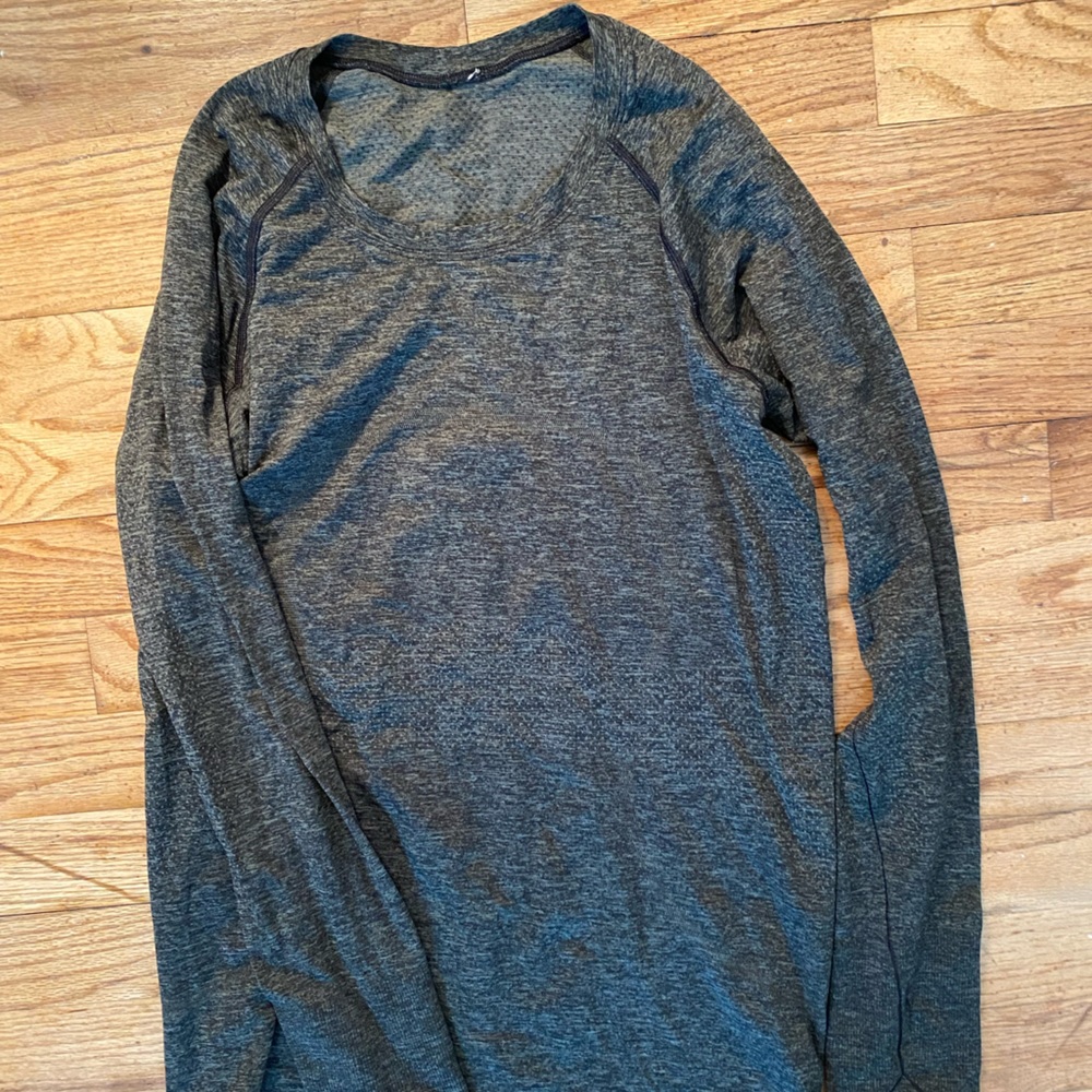 Lululemon swiftly relaxed long sleeve shirt